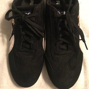 MENS size 10.5 PUMA BLACK SUEDE SPEED CATS
